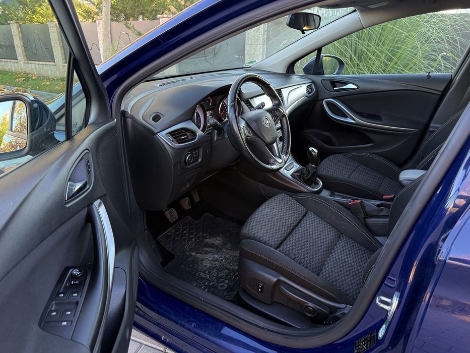 Vand / Schimb Opel Astra 1.6dci, stare Ireprosabila