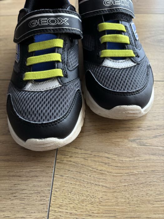 Adidasi cu lumini 32 Geox