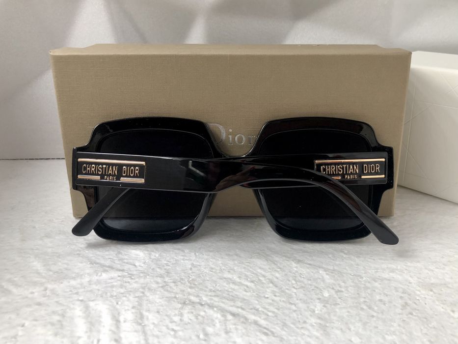 Дамски слънчеви очила квадратни