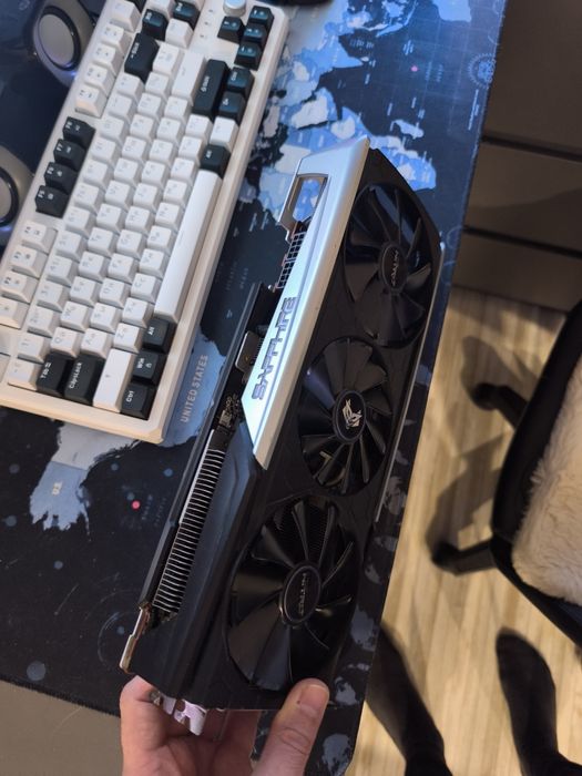 Sapphire Nitro+ RX 5700XT OC видеокарта