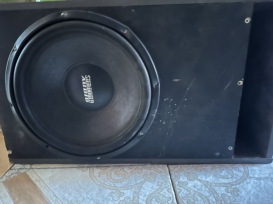 Продам сабвуфер с усилителем