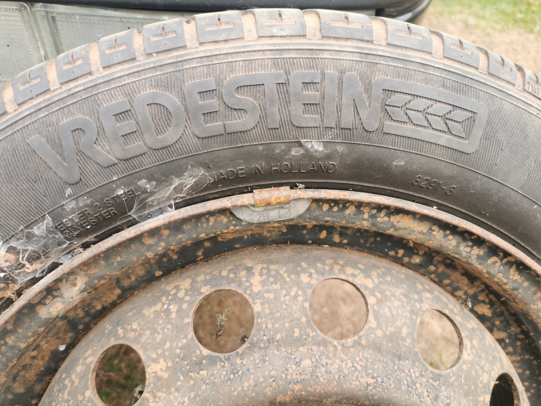 Гуми с джанти 165/65 R14