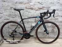 Карбонов шосеен велосипед Bianchi Intenso Disc 105 R7120 Fulcrum