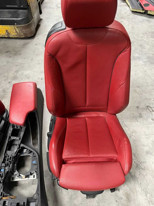Interior BMW F32 Seria 4 Rosu Sport cu incalzire si cotirea