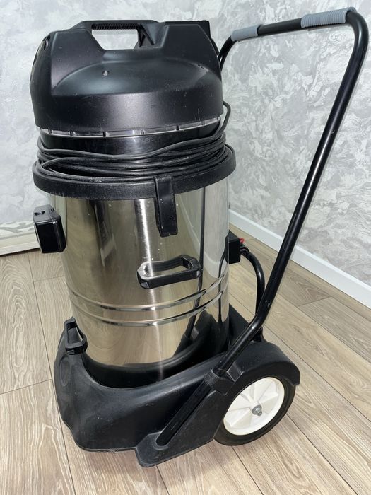 Пылесос для химчистки авто Б/у