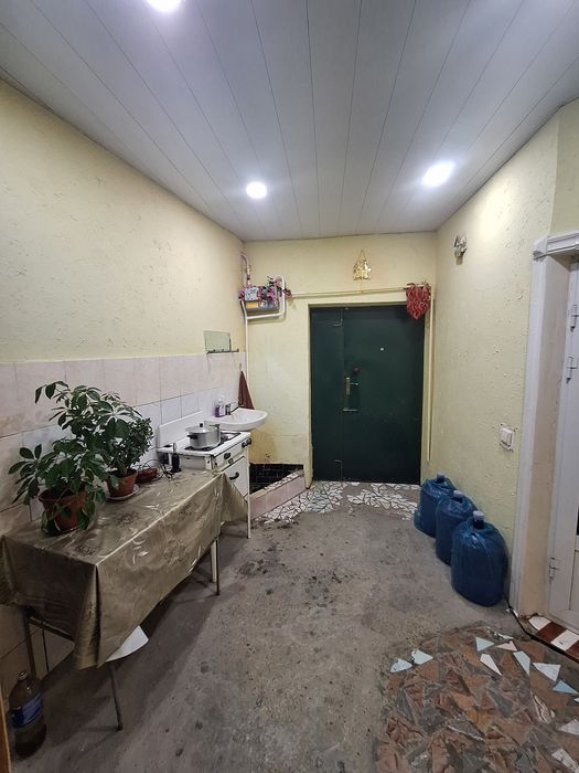 Buxoro shahrida joylashgan 1,66 sotixli uchastka sotiladii.