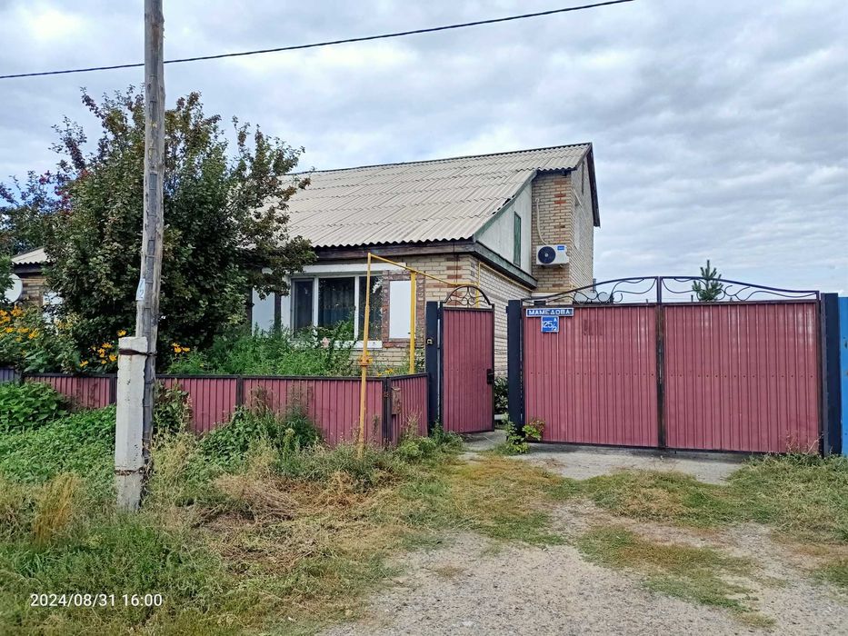 Продам квартиру в двух этажном доме