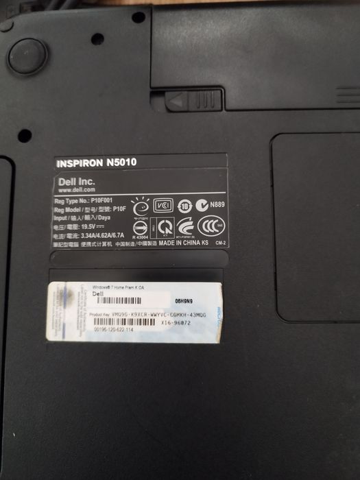 Лаптоп Dell Черен