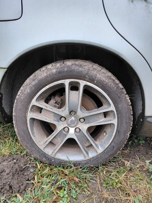 Vand volvo V 50 pentru piese schimb  masina functionala fara acte