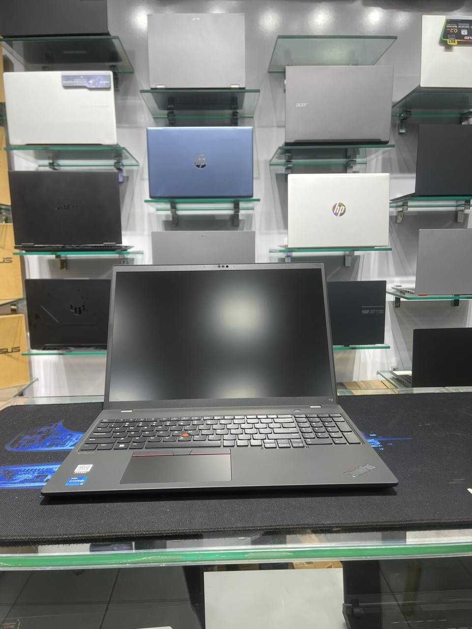 Lenovo ThinkPad T16 Gen 2