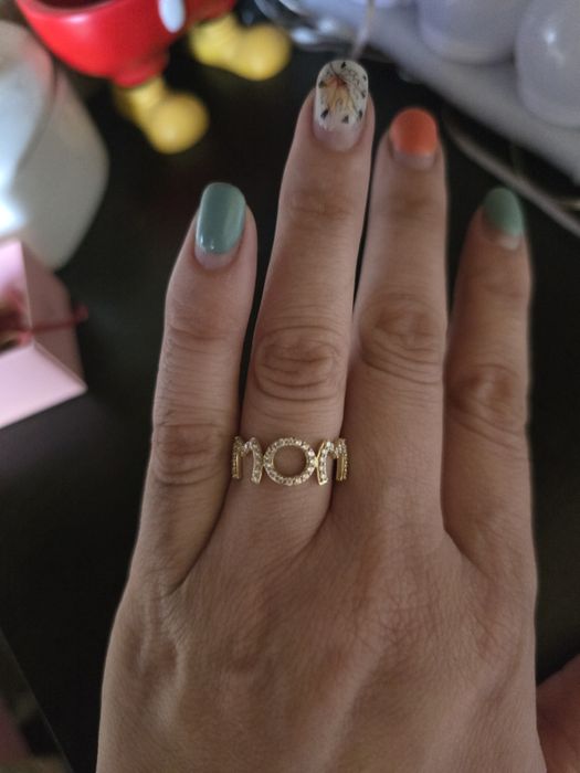 Продавам златен пръстен