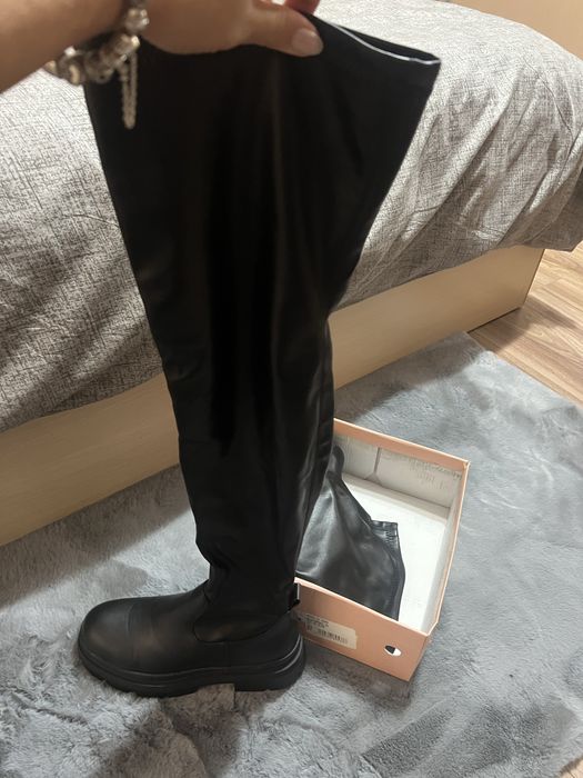 Cizme lungi mărimea 37