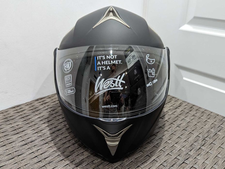 Casca moto West, marime S si L - flip-up, ochelari de soare - Nou