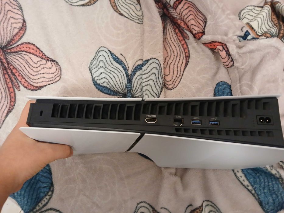 Ps5 slim 848gb disk+cont jocuri skinuri etc fara maneta