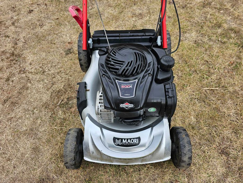 СамоХодна Косачка Briggs&Stratton Mauri