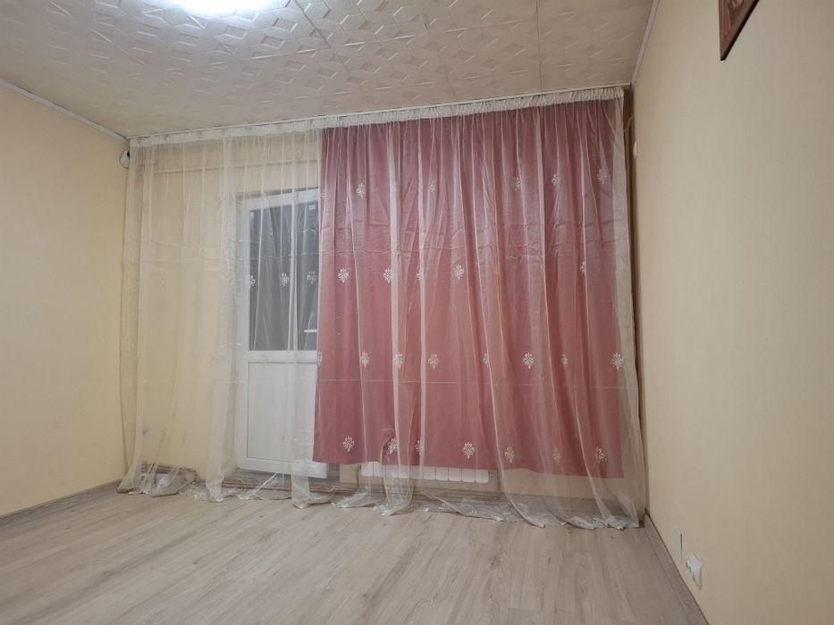 Apartament  cu o cameră  în Pitești , zona Mall