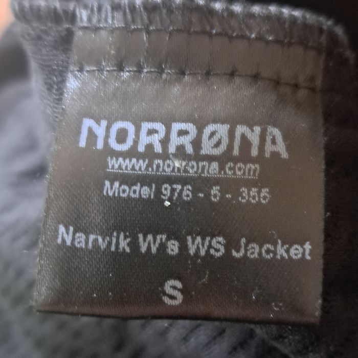 Norrona дамско ски яке .Лот