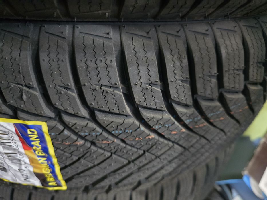 Anvelope iara noi 215 60 16