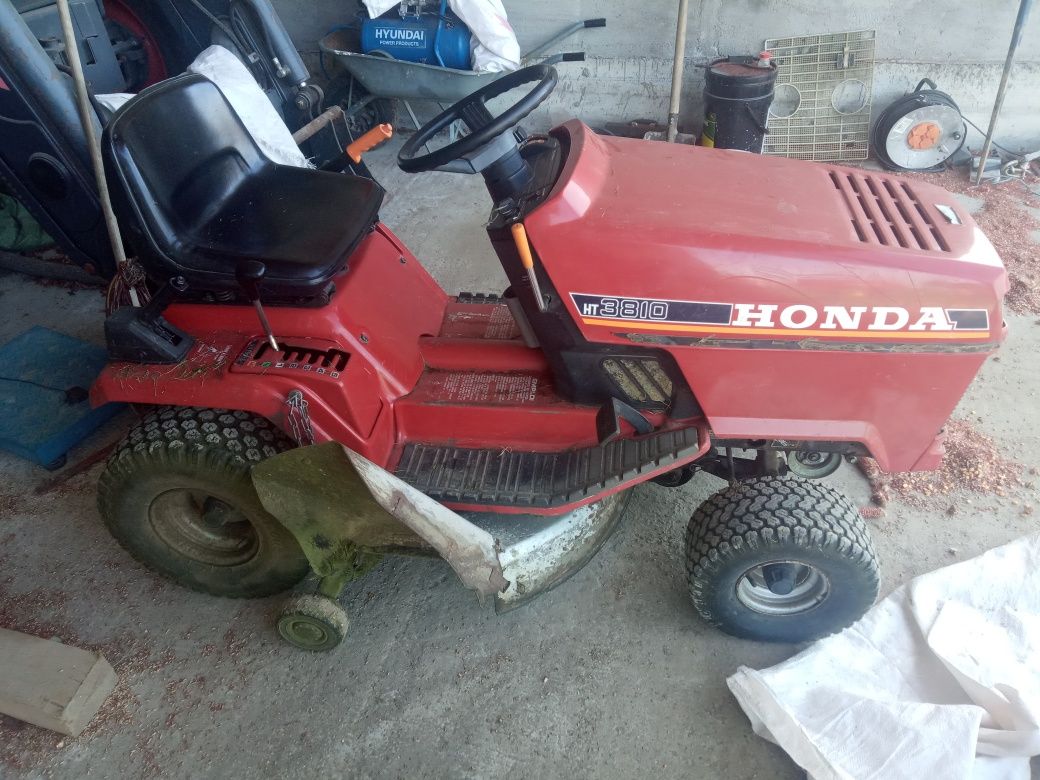 Tractoras tuns iarba Honda h3810