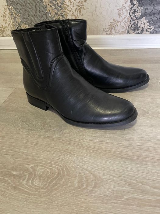 Продам зимнюю мужскуюобувь