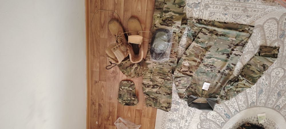 Продам тактическую форму 48/3 в комплекте берцы +Панама и кепка.