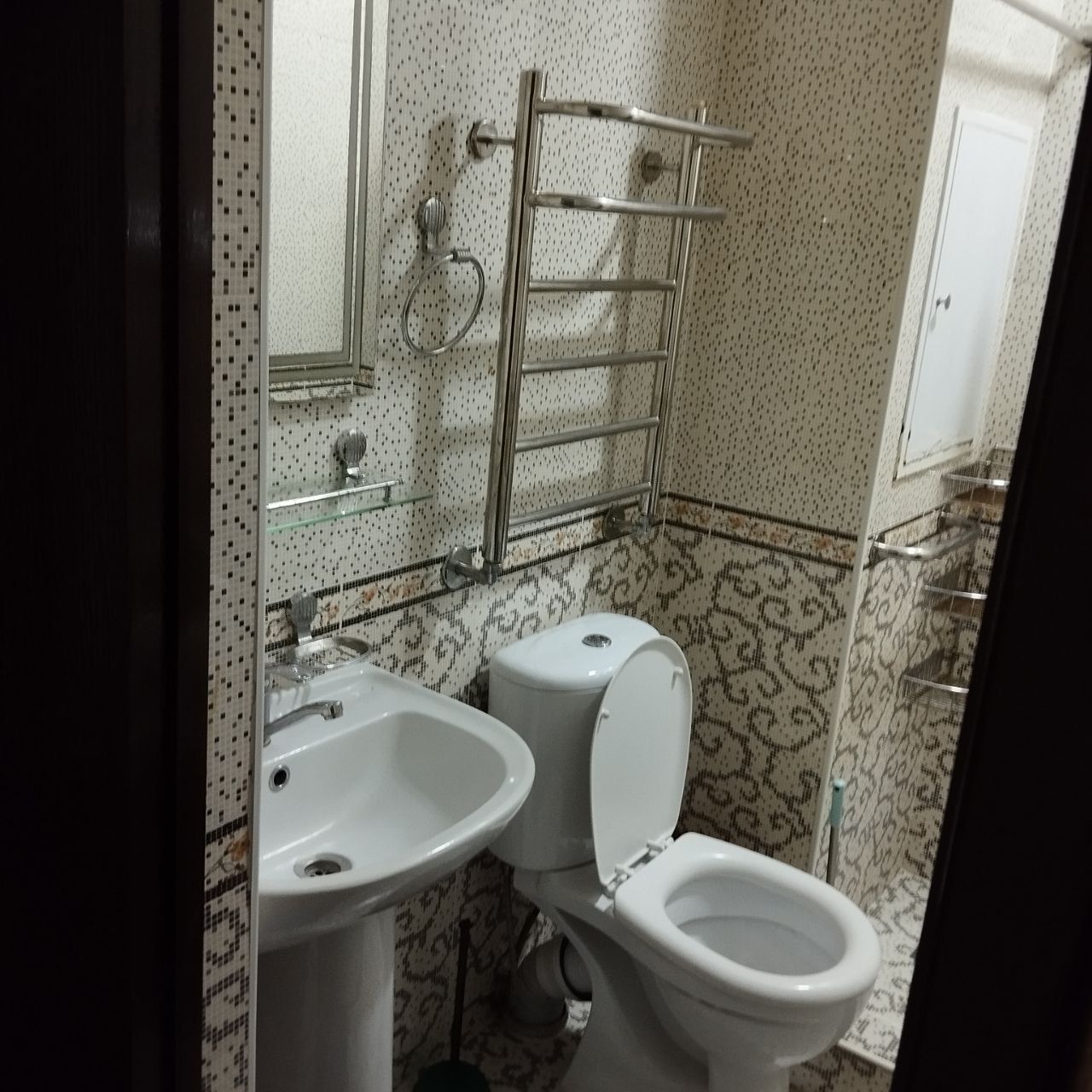 Куйлюк медколледж 1 этаж 3 комнатная