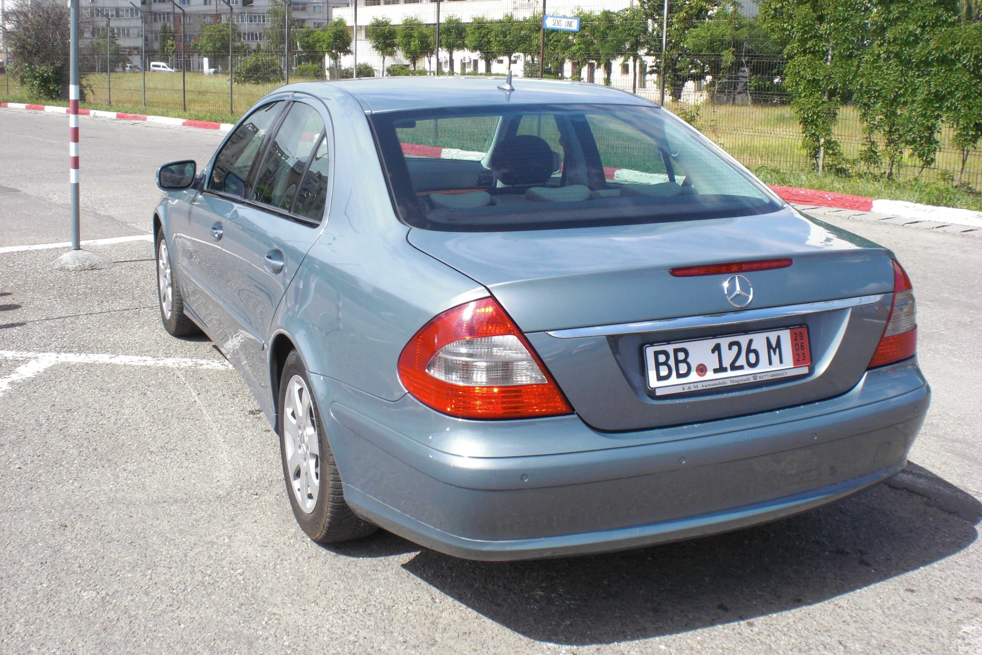 Mercedes Benz E220