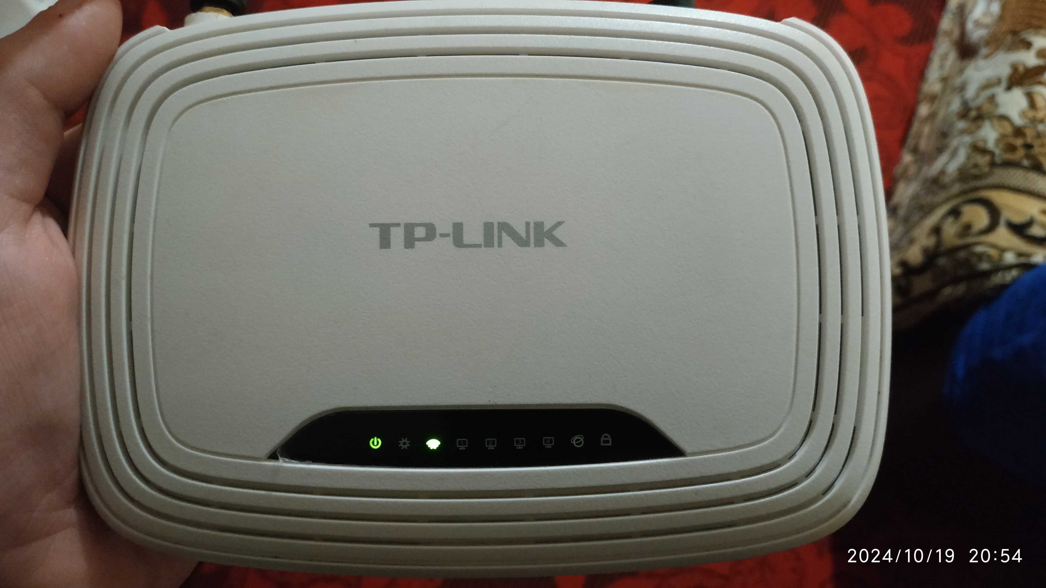 Продам маршрутизатор TP Link 740n