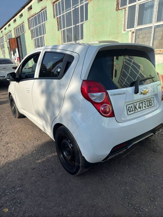 Spark sotiladi xolati yaxshi gaz balon quyilgan balonlari yaxshj xolat