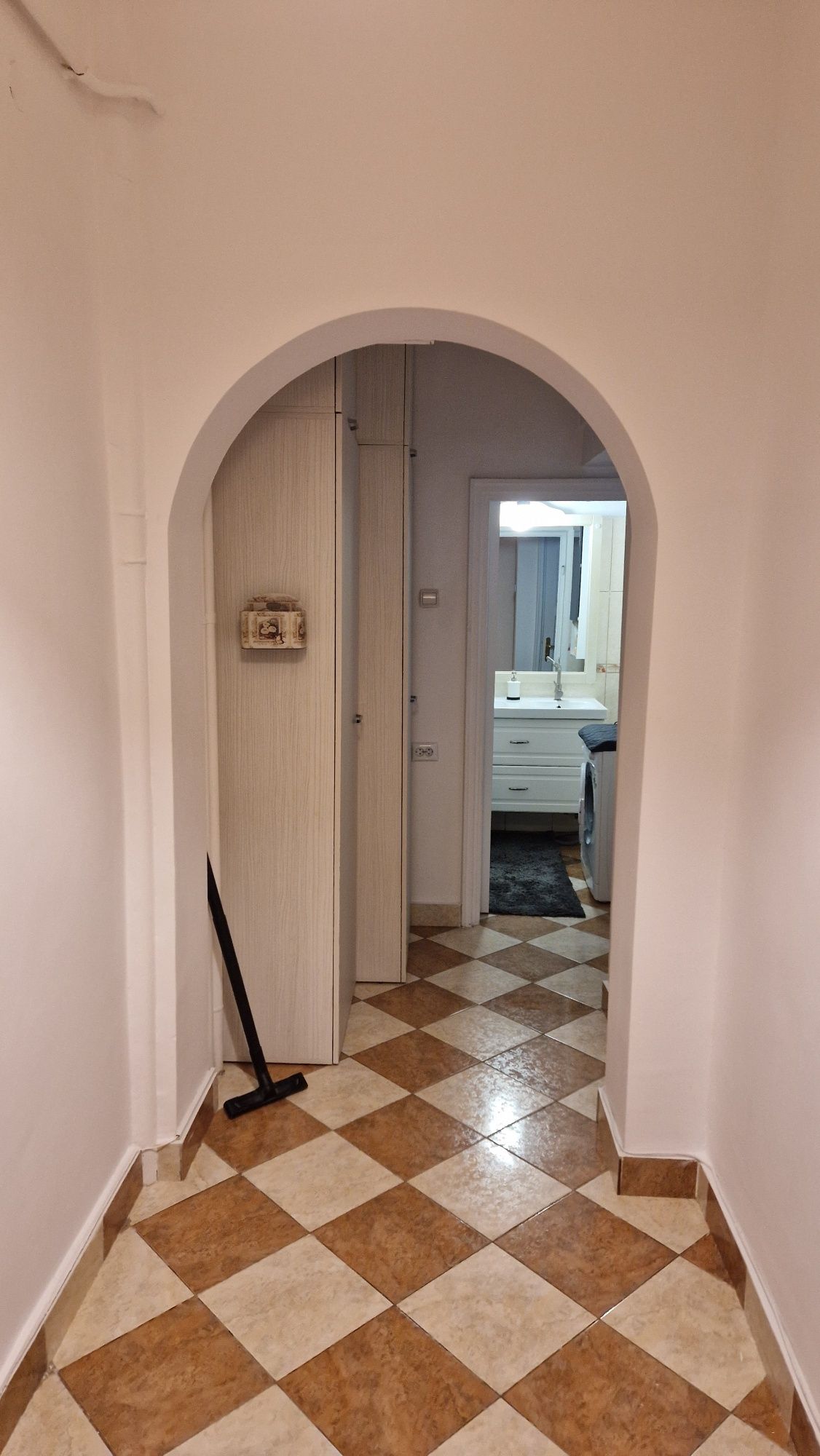 Închiriez Apartament 2 camere Parc Bazilescu