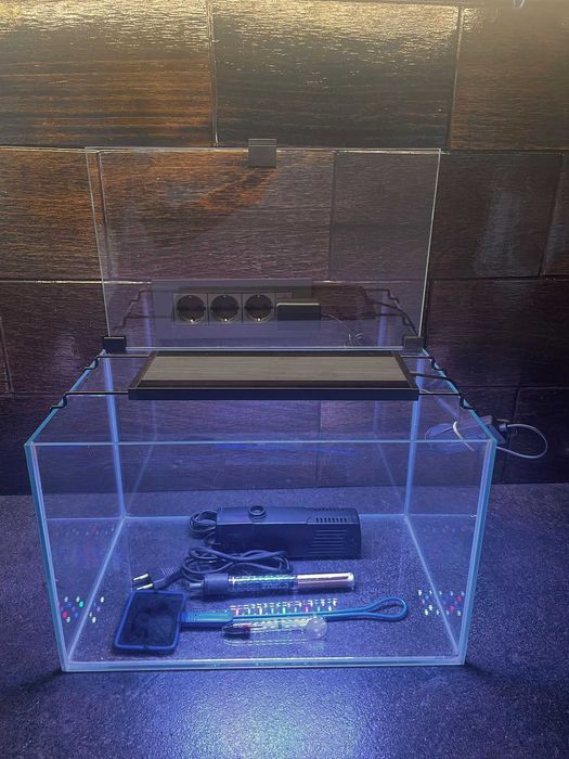 Set acvariu ideal pt. plantat low tech si/sau creveti/betta