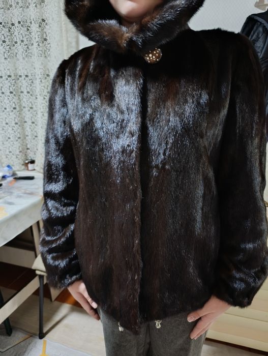 Продам норковую шубку