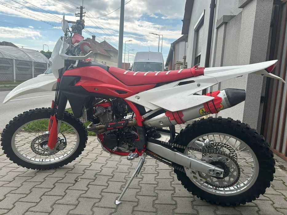 Enduro SWM RS 300r 2016 (Husqvarna TE310) 4T