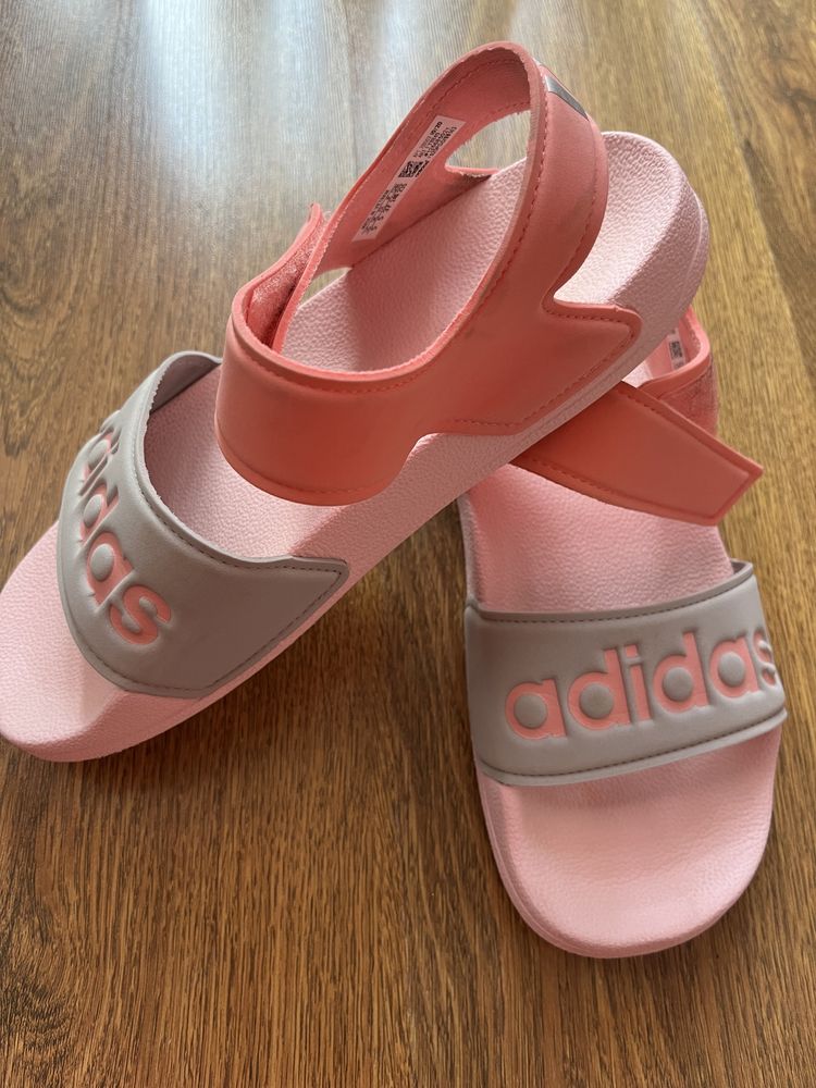 Оригинални сандали “ Adidas”