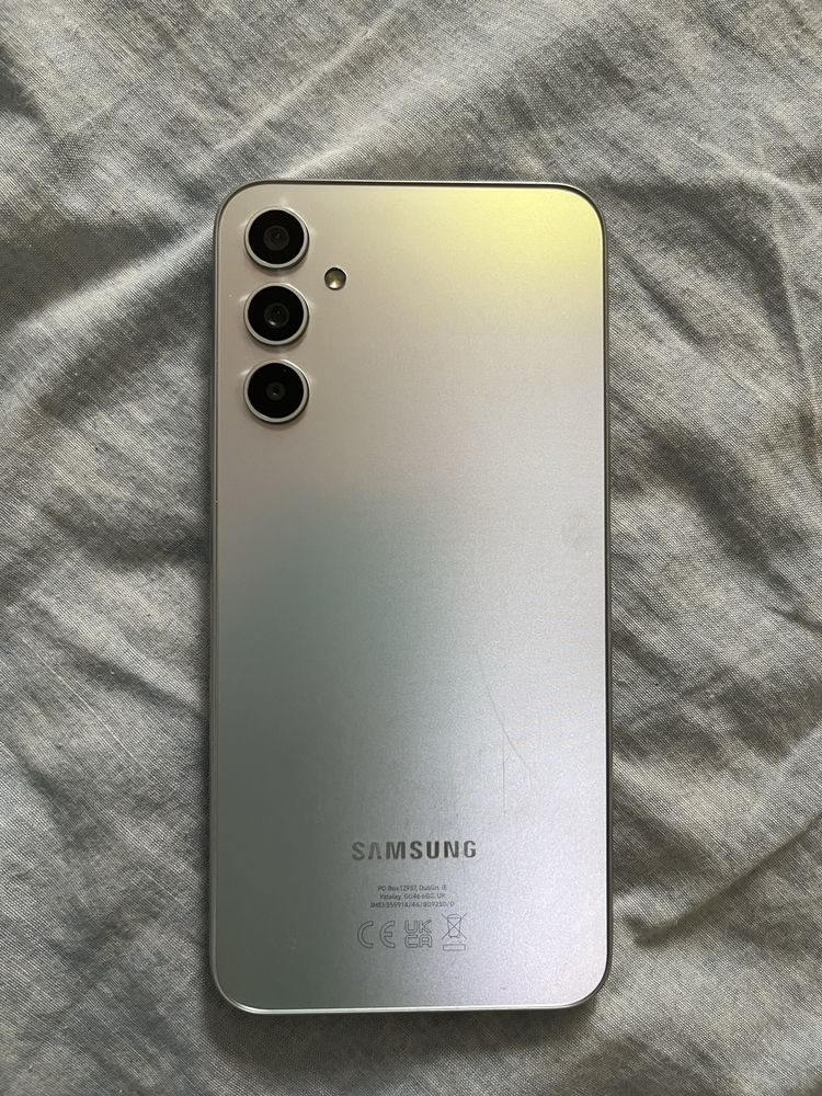 Samsung A34 телефон