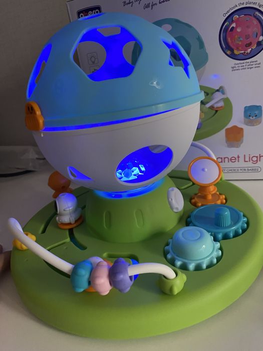 Бебешка играчка сфера Космос - сортер, формички, лабиринт, музика,