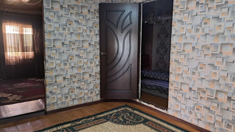 Срочно продаётся дом с магазином