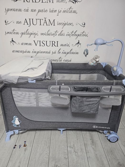 De vânzare pătuț pliabil KinderKraft!