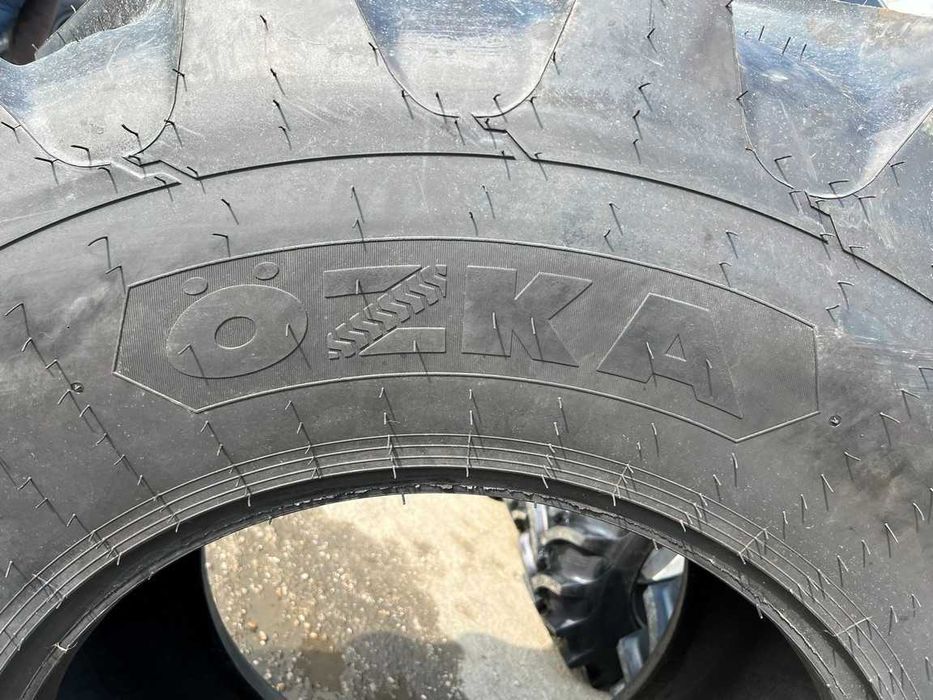 Anvelope noi radiale 650/75R32 pentru combina
