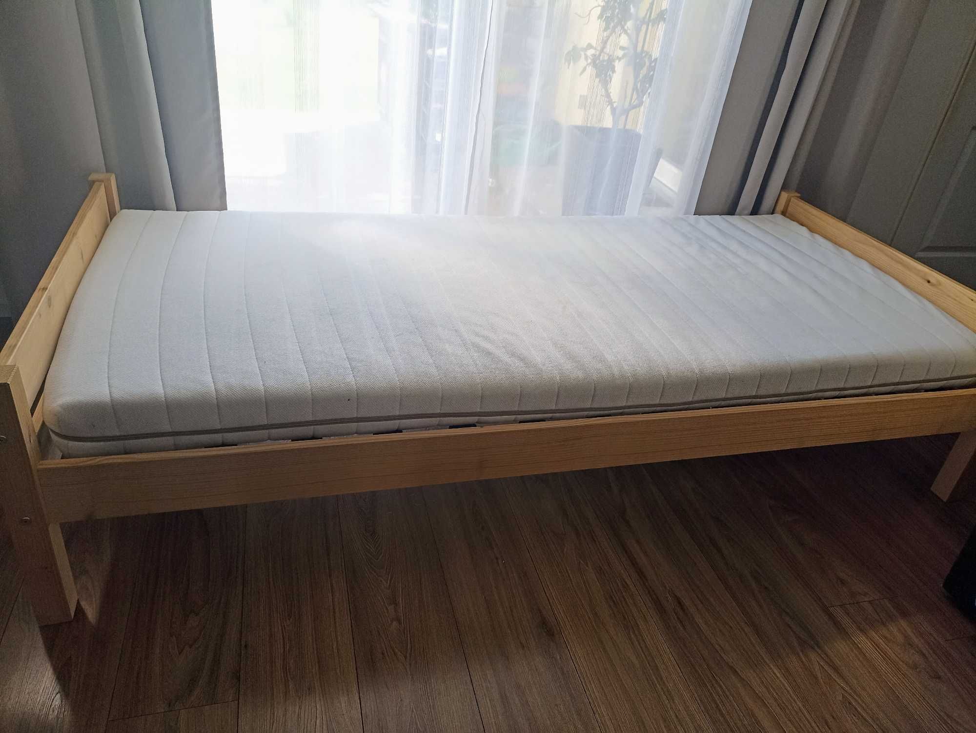 Pat complet cu saltea Ikea