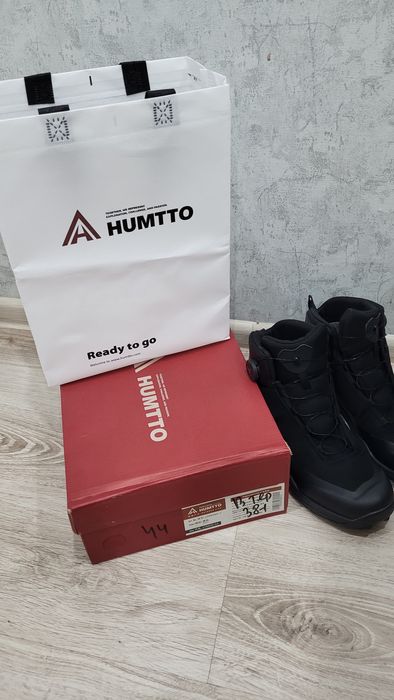 Продам новые термокроссовки Humtto!