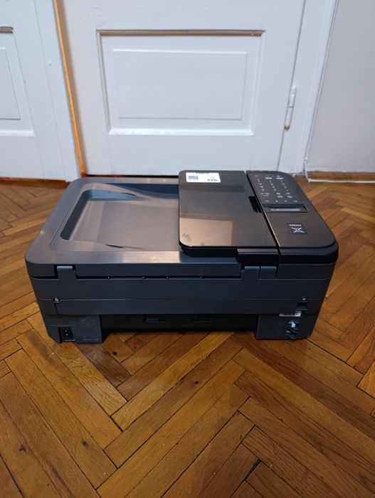 Vând imprimanta Canon Tr4755i noua