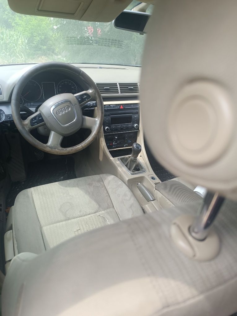 Vând Audi A4 b7.