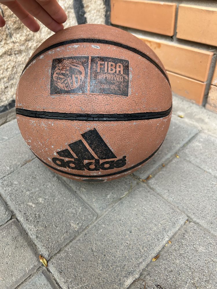 Продам баскедбольный мячь