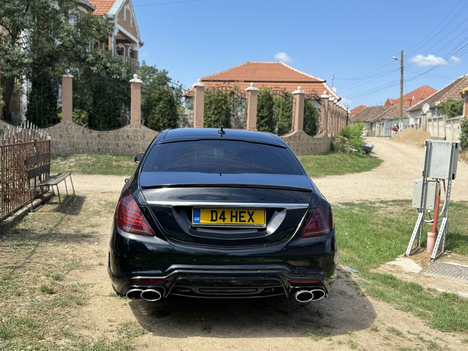 Mercedes S320 long  limusine