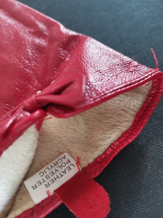 Дамски кожени ръкавици