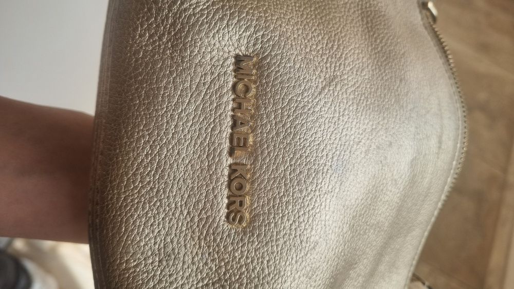 Michael Kors оригинална златиста чанта ест.кожа