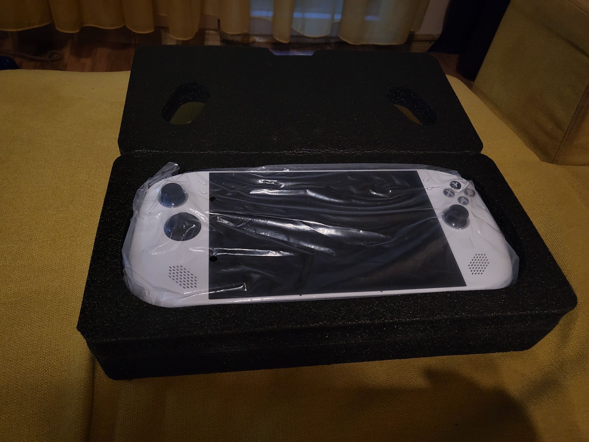 Handheld конзола Legion Go s