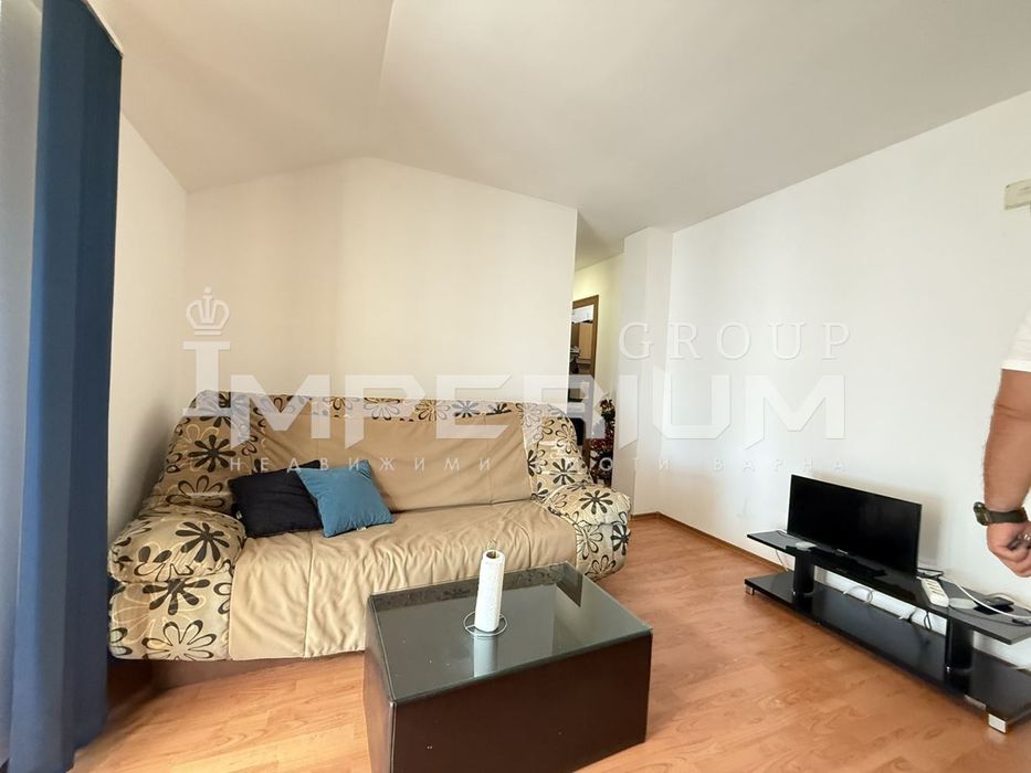 Дава се под наем Двустаен апартамент в Варна, Левски - 60 кв.м за 408 € - Снимка #1