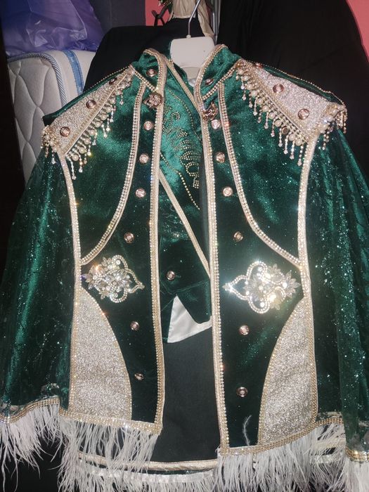 Костюм за сюнет и